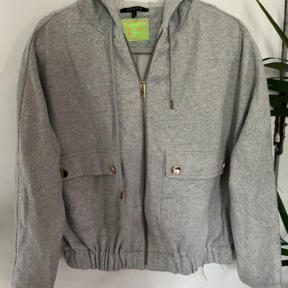 gray sweater - Picture 2 of 2